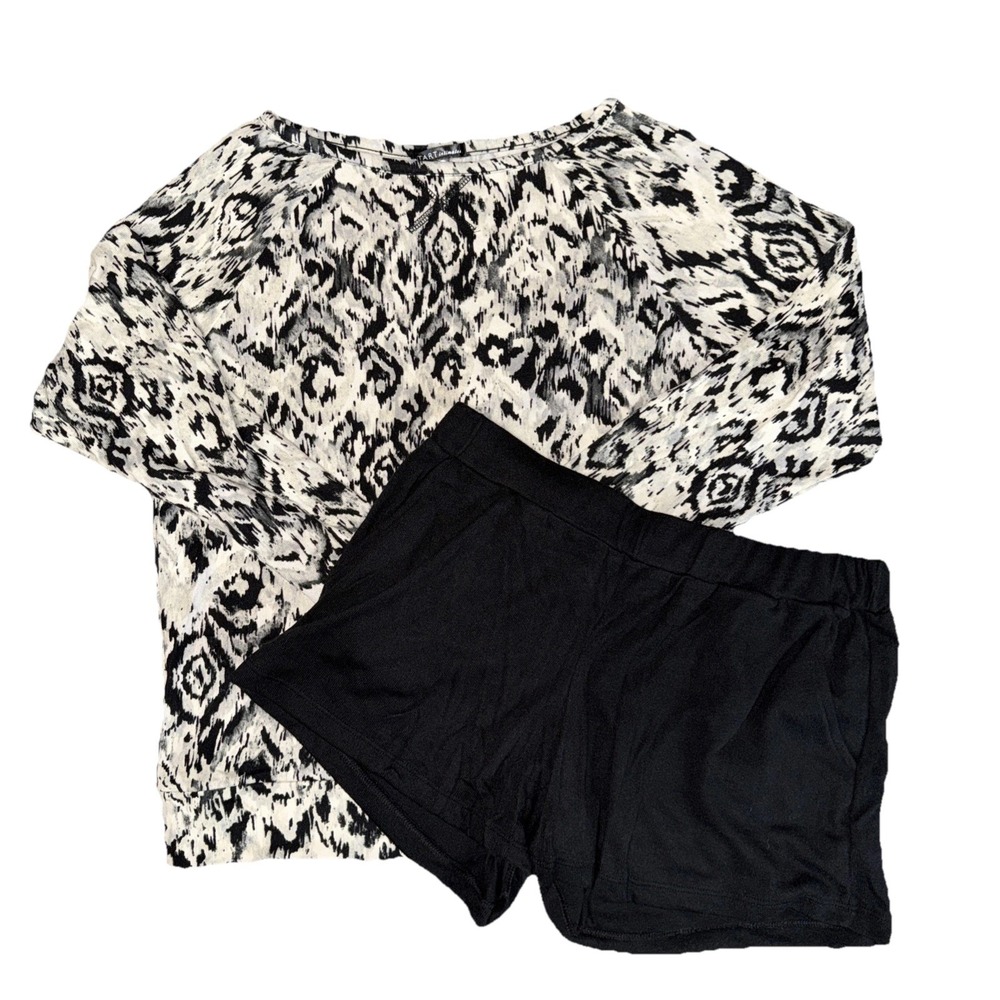 Tart Intimates Soft Pajamas Shirt Short Set Women Medium Black Comfy Long Sleeve